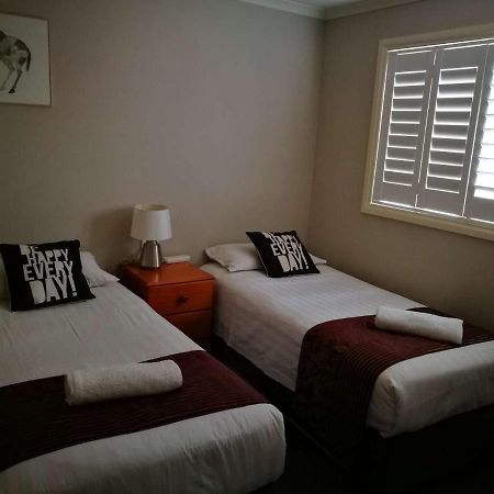 Moonee Valley Views Aparthotel Melbourne Bagian luar foto