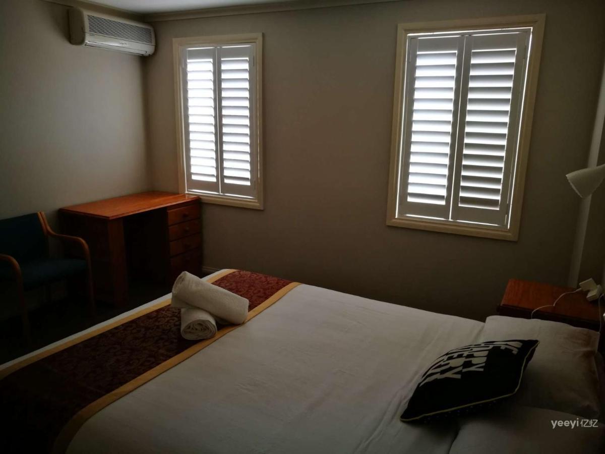 Moonee Valley Views Aparthotel Melbourne Bagian luar foto