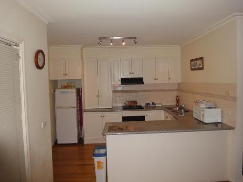 Moonee Valley Views Aparthotel Melbourne Bagian luar foto