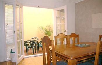 Moonee Valley Views Aparthotel Melbourne Bagian luar foto
